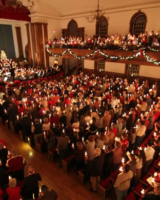 Live concert by Mannheim Steamroller Christmas